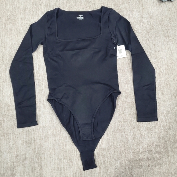 Tummy Control Shapewear Black Square Neck Top - Picture 3 of 11